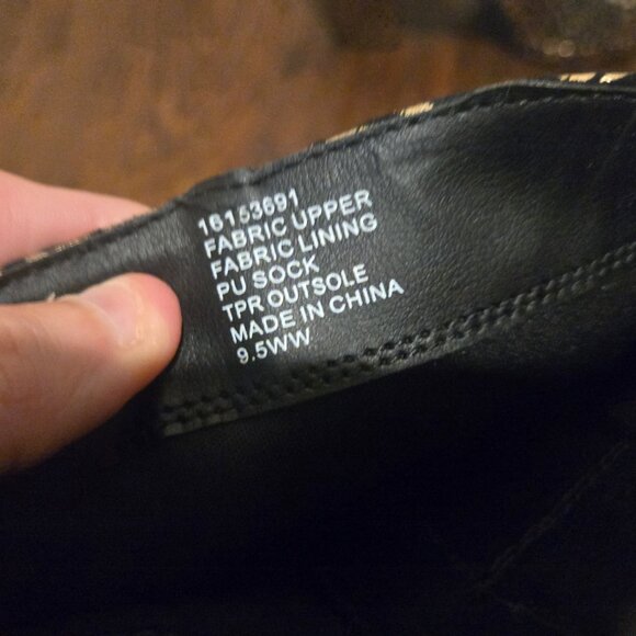 NWOT Torrid gold and black leopard print platform bootie size 9.5ww - Picture 6 of 9